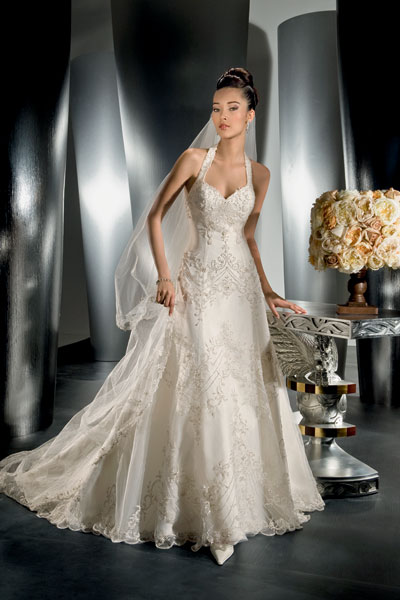 Suknia ślubna Demetrios 2010 model 981
